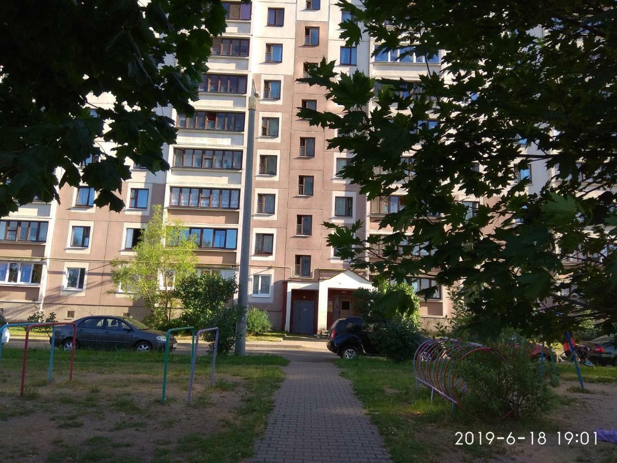 Apartamenty V Minske S Dwumä Spalnyami Exteriör bild