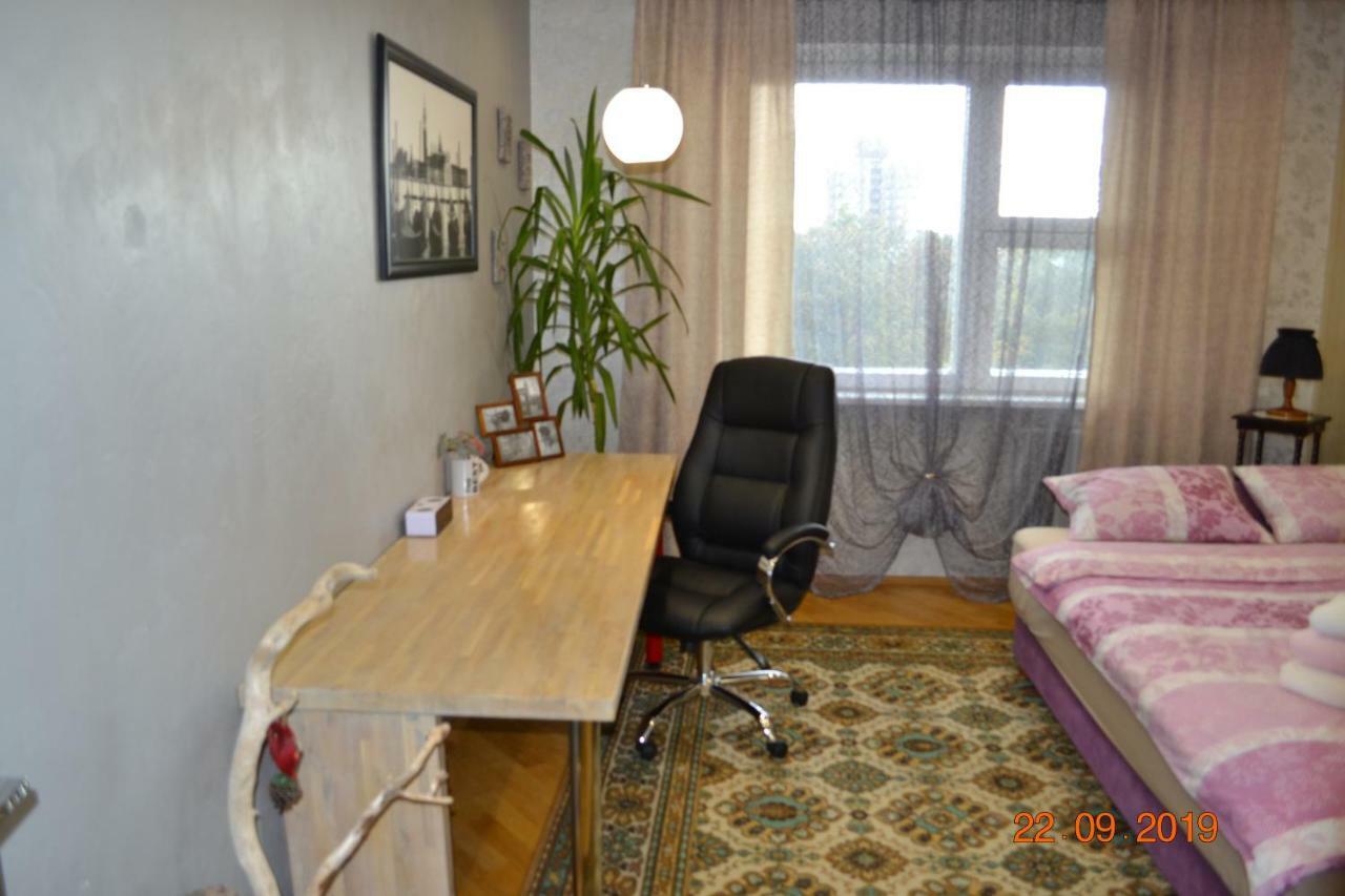 Apartamenty V Minske S Dwumä Spalnyami Exteriör bild